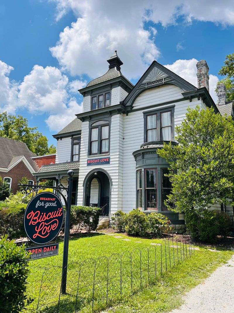 Biscuit Love Franklin