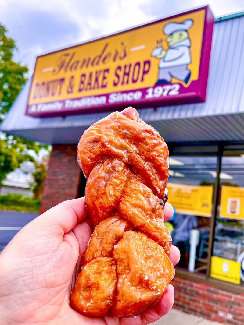 I Road-Tripped Through Small-Town Connecticut To Try 10 Donut Shops And 2 Completely Blew Me Away - Decor Hint Flanders Donut & Bake Shop – East Lyme