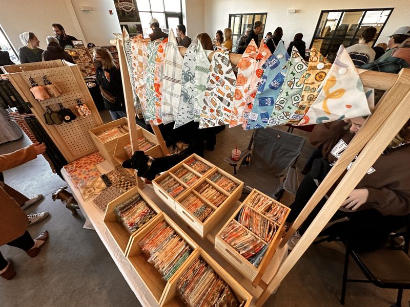 Indiana's Must-See 2025/2026 Winter Festivals You Won't Want To Skip - Decor Hint Winter Events & Markets In Indiana Small Towns