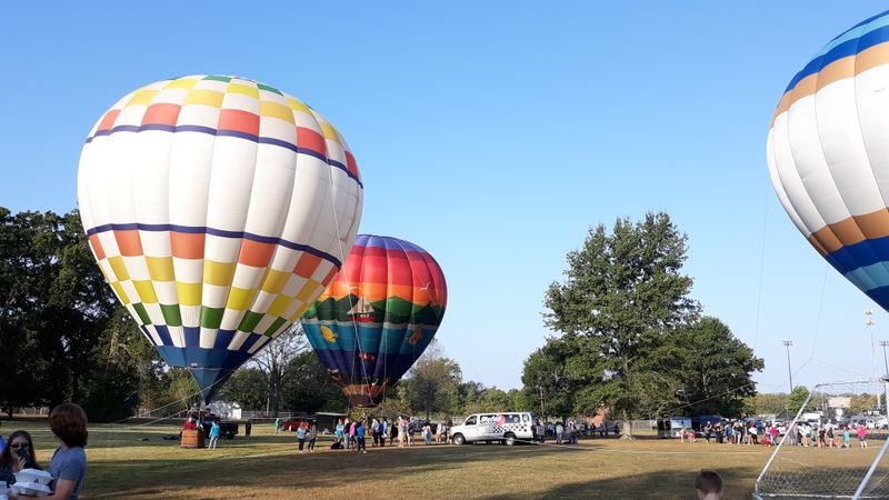 A Quaint Kentucky Town Made For A Peaceful Weekend Escape - Decor Hint Annual Cultural Festivals