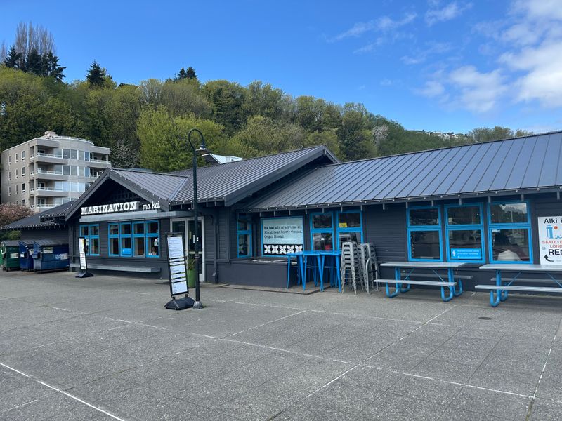 15 Washington Eateries Where The Fried Fish Plate Is The Star Of The Menu - Decor Hint Marination Ma Kai