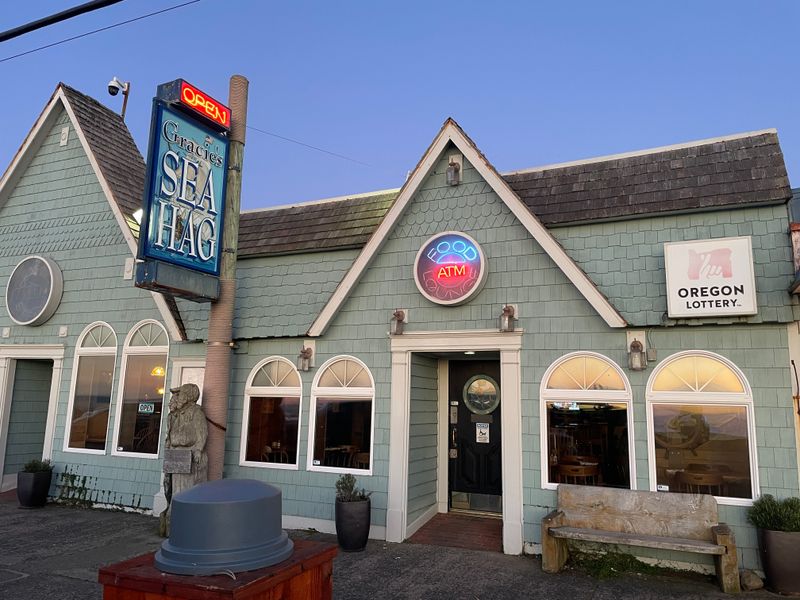 Under The Radar Restaurants In Oregon Loved By Locals - Decor Hint Gracie's Sea Hag