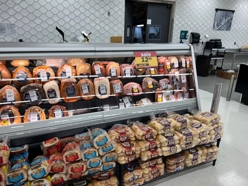 Illinois Grocery Stores That Make Meat And Deli Shopping A Pleasure - Decor Hint Meijer