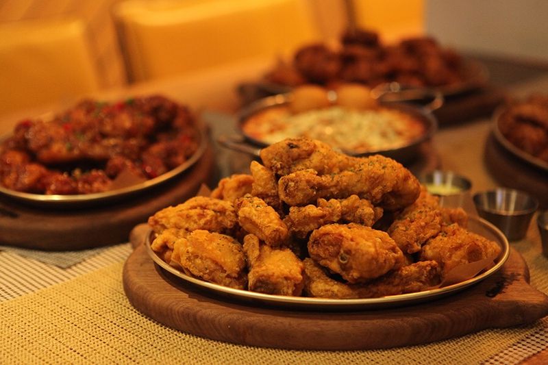 14 Oregon-Based Family-Owned Fried Chicken Spots You Can't Miss For Ultimate Comfort Food - Decor Hint Chimcking