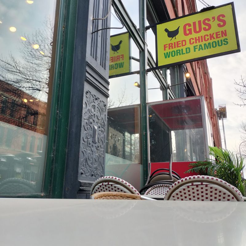 Gus's World Famous Fried Chicken Chicago