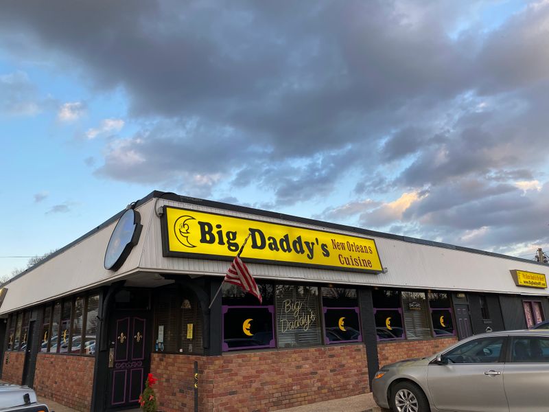 These 14 Delaware Soul Food Cafés Are Serving Comfort Dishes Locals Keep For Themselves - Decor Hint Big Daddy's Soul Food Kitchen