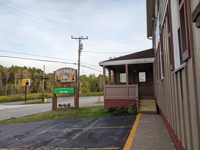 14 Massachusetts Spots Serving Tavern-Style Fish Fries Just Like The Old Days - Decor Hint The Tavern at the Beechwood
