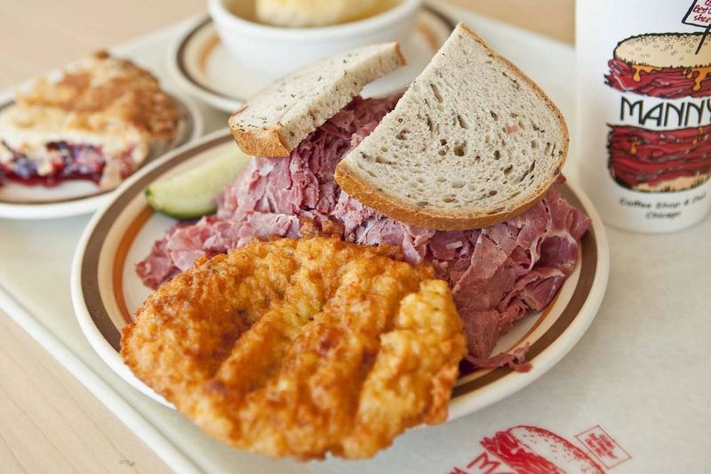 17 Illinois Eateries That Prove Great Food Doesn't Have To Cost A Fortune - Decor Hint Manny's Cafeteria & Delicatessen