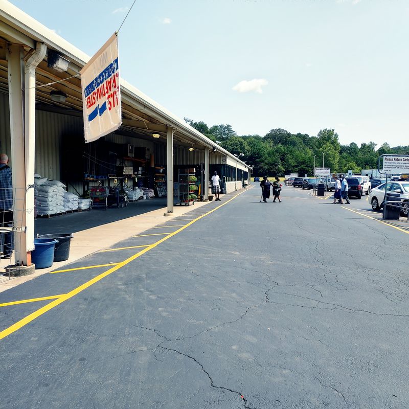 19 Nevada Grocery Stores Offering Quality Meat And Surprisingly Fresh Seafood Picks - Decor Hint Grocery Outlet Bargain Market