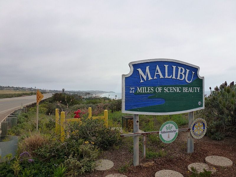 16 California Coastal Towns Locals Say Have Shifted Away From Their Easygoing Beach Roots - Decor Hint Malibu