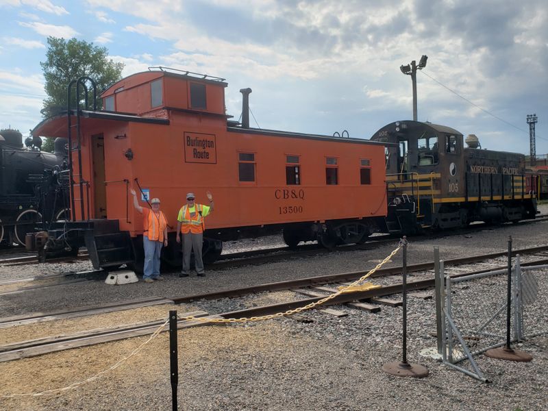 11 Minnesota Scenic Train Rides That Show Off The North’s Natural Magic - Decor Hint Jackson Street Roundhouse (St. Paul)