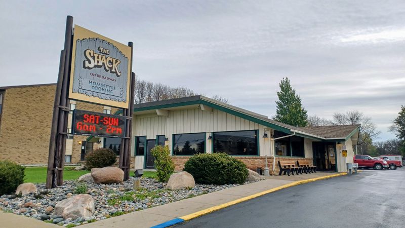 10 North Dakota Hidden Restaurants Only Locals Know About - Decor Hint The Shack On Broadway