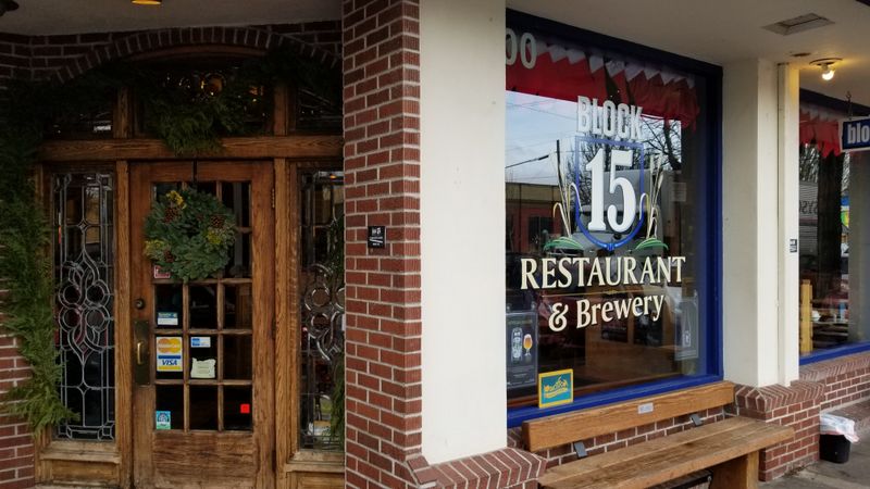 Under The Radar Restaurants In Oregon Loved By Locals - Decor Hint Block 15 Brewery and Restaurant