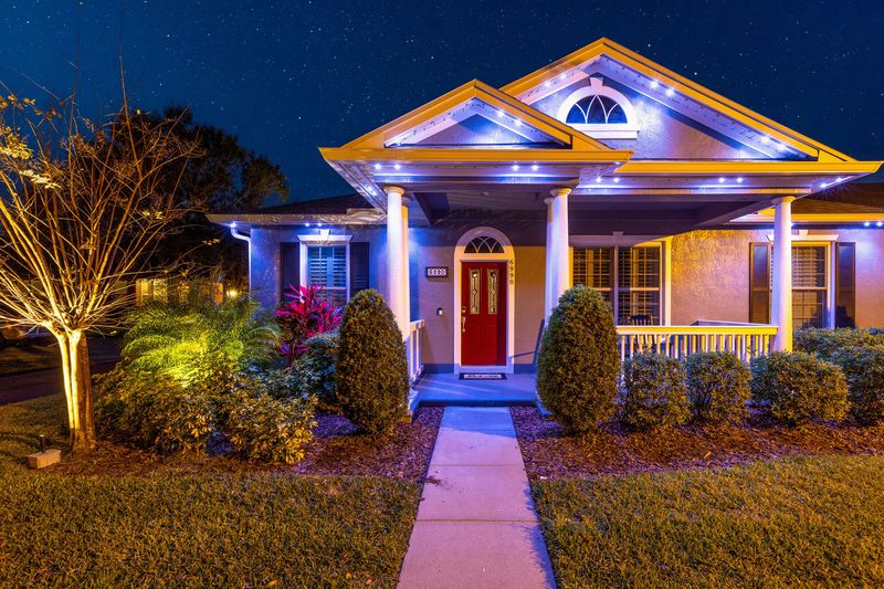 15 Pennsylvania Front Porch Ideas Adding Instant Winter Warmth - Decor Hint String Lights For Magical Ambiance
