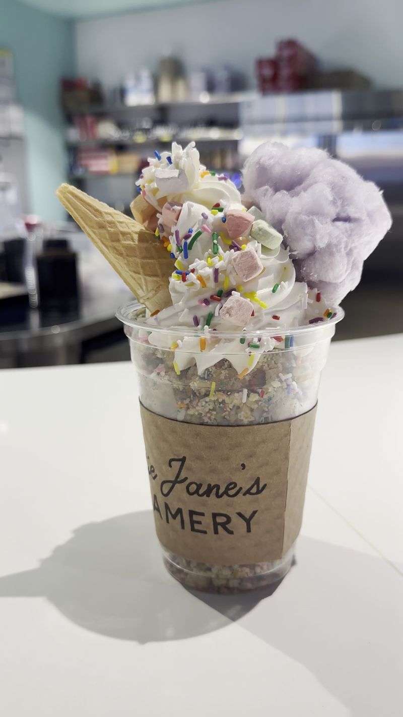 16 Tennessee Ice Cream Stops So Good Not Even Winter Slows Them Down - Decor Hint Hattie Jane's Creamery