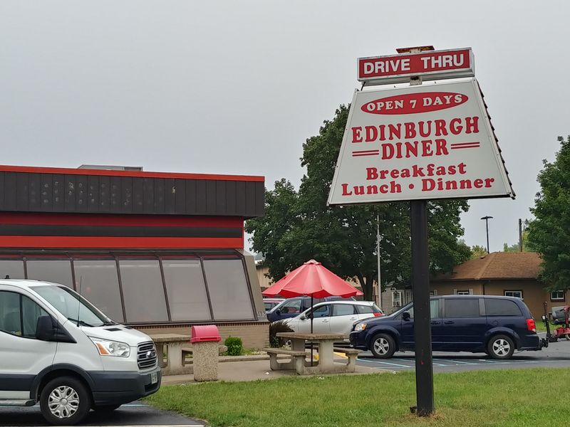Edinburgh Diner - The Heavyweight Champion