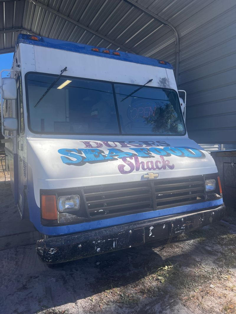 15 Washington Eateries Where The Fried Fish Plate Is The Star Of The Menu - Decor Hint Duke's Seafood