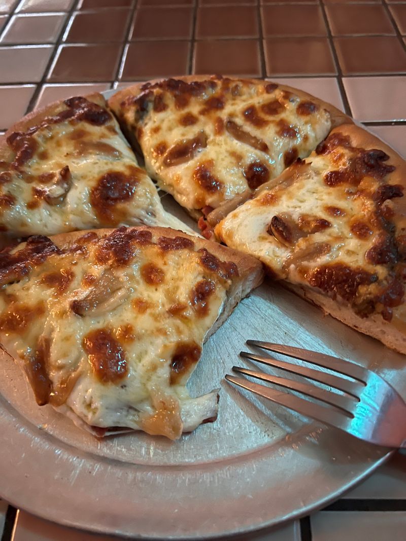 Tommy's Famous...A Pizzeria