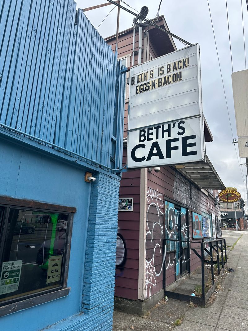 Beth's Cafe
