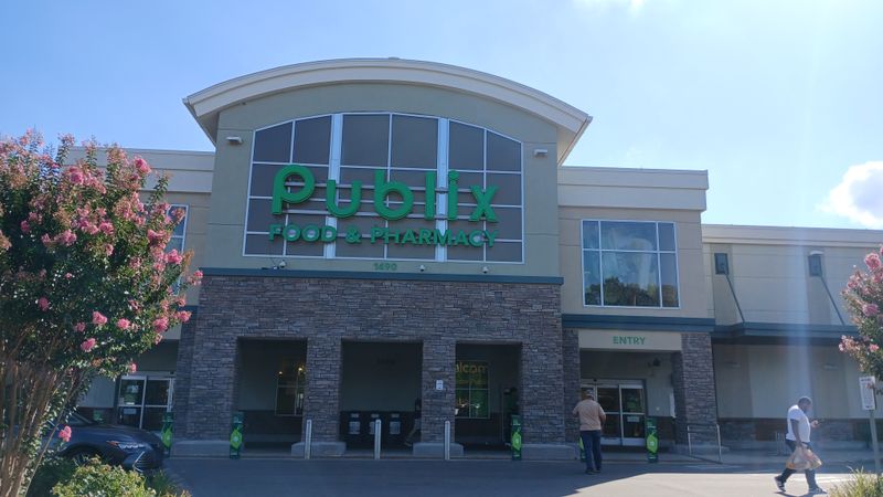 Grocery Delivery And Curbside Pickup Expand Access