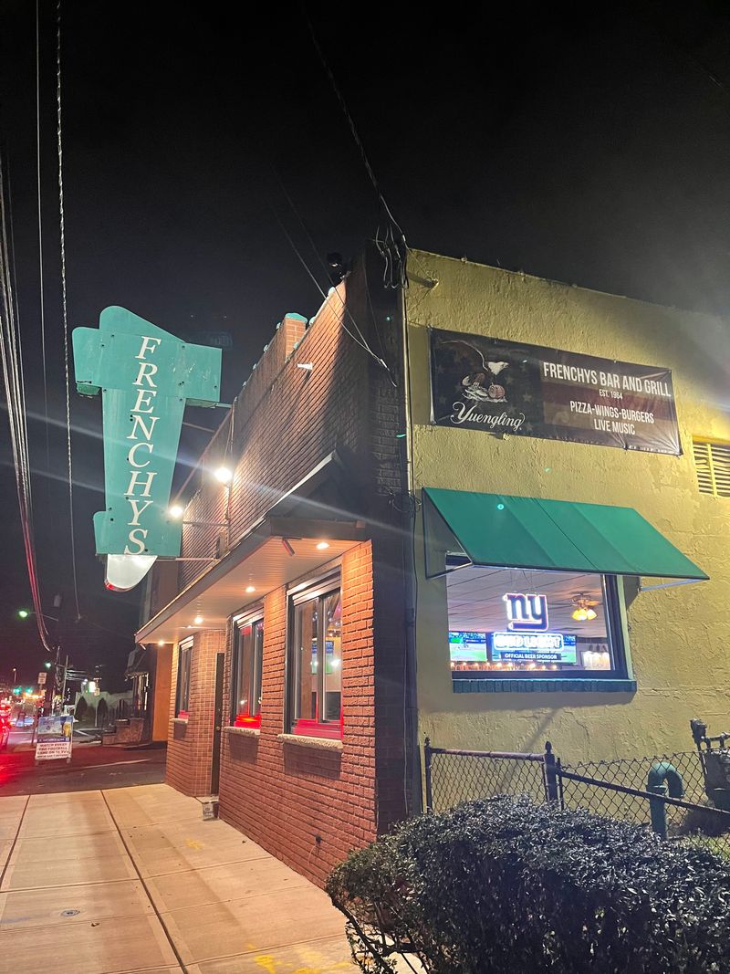 18 Texas Fried Chicken Places Where Family Pride Shows In Every Crispy Plate - Decor Hint Frenchy's Chicken