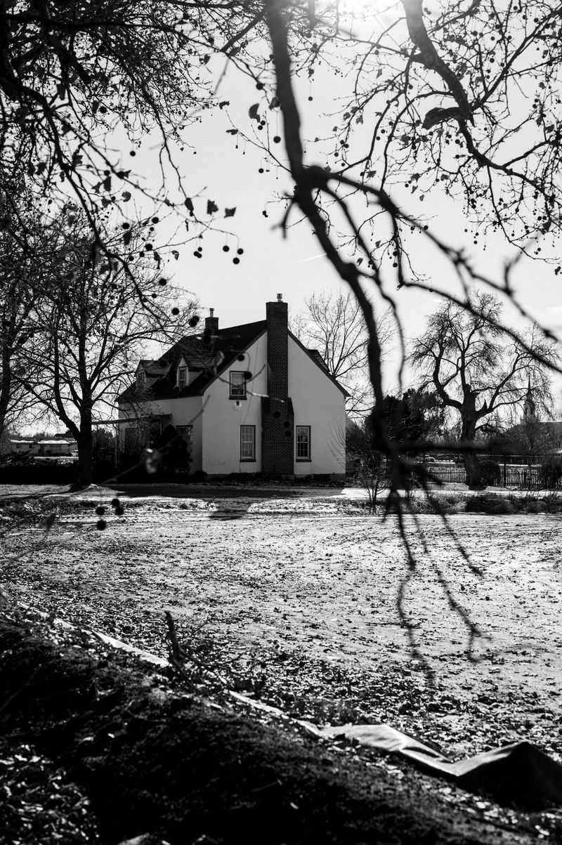 17 Iowa Home Styles That May Not Make It To The Next Generation - Decor Hint Minimal Traditional