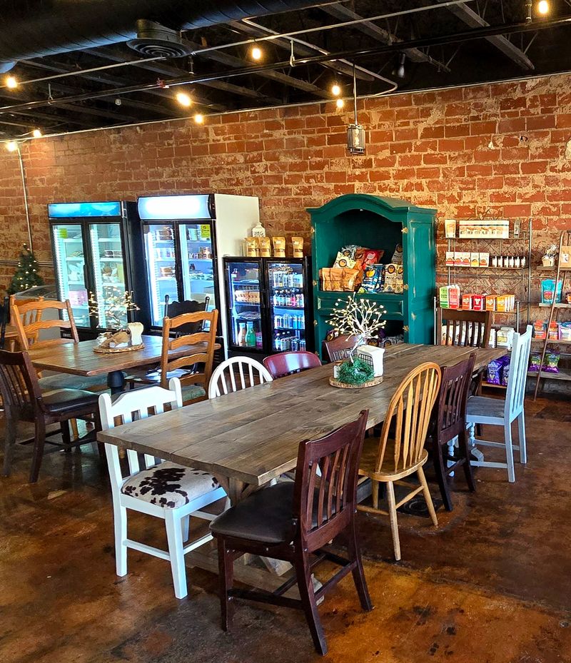 15 Reasons Madison WI Belongs On Your 2026 Travel List From New Openings To Smart Tips - Decor Hint Farm-to-Table Restaurants Showcase Local Flavors