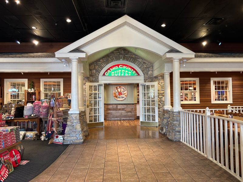 These Georgia Buffets Are Known For Their Giant Southern Feasts And They Keep Crowds Coming - Decor Hint Old Country Buffet
