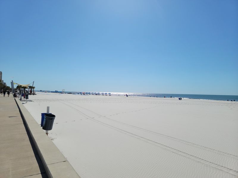 12 Alabama Beach Towns That Get Overrun By Tourists Every Summer (According To Locals) - Decor Hint Gulf State Park Area