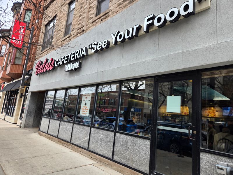 These 15 Family Owned Restaurants In Illinois Have Been Around For Four Generations And Are More Popular Than Ever - Decor Hint Valois Restaurant