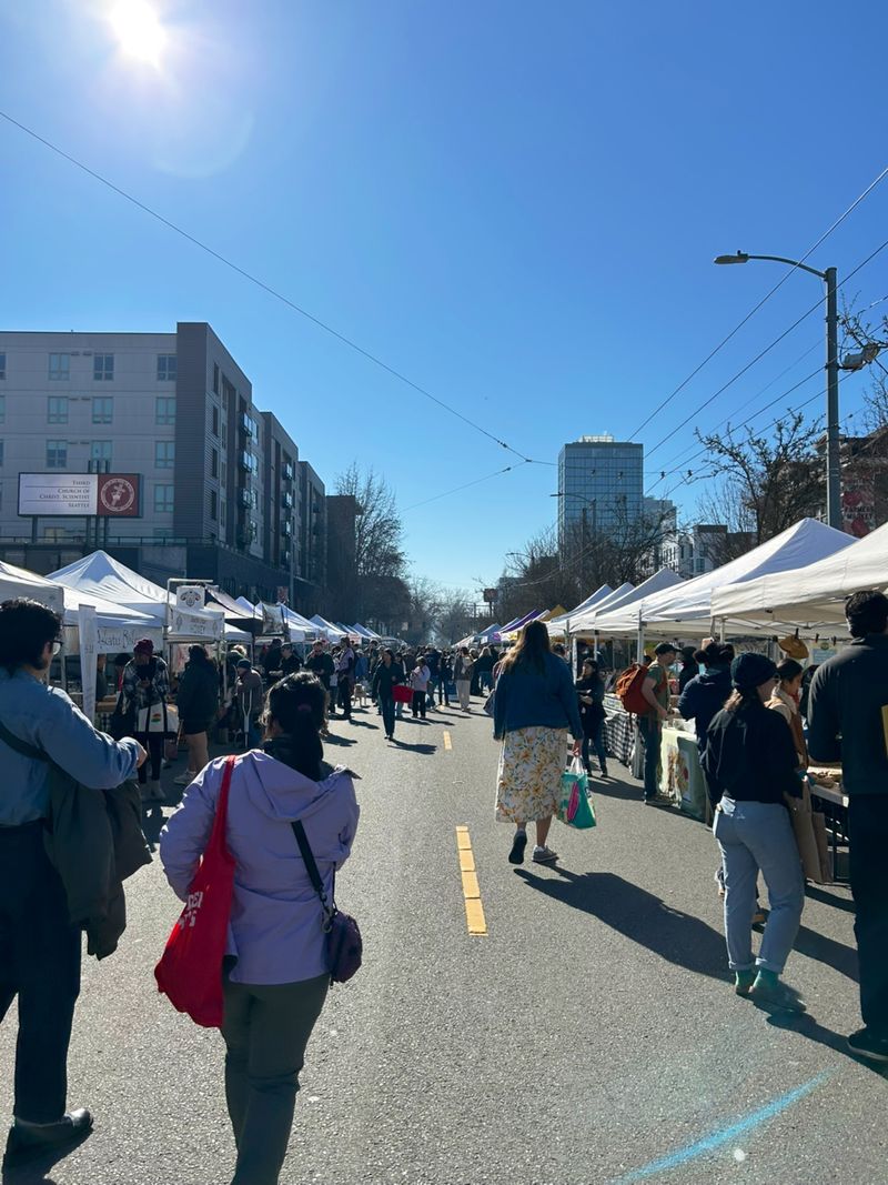 Local Washington Markets Offering Artisan Level Quality You Can Taste - Decor Hint University District Farmers Market, Seattle