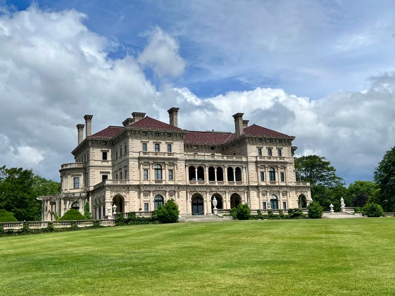 The Grandest Vanderbilt Mansions Ever Built In New York And Rhode Island - Decor Hint The Breakers – Newport, Rhode Island