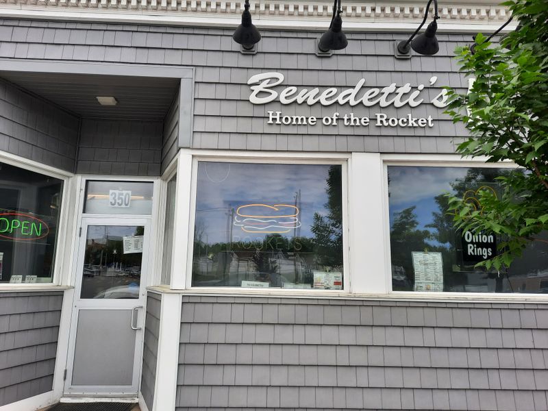 12 Massachusetts Sub Shops Serving Italian Grinders You'll Dream About Later - Decor Hint Benedetti's Deli, LLC