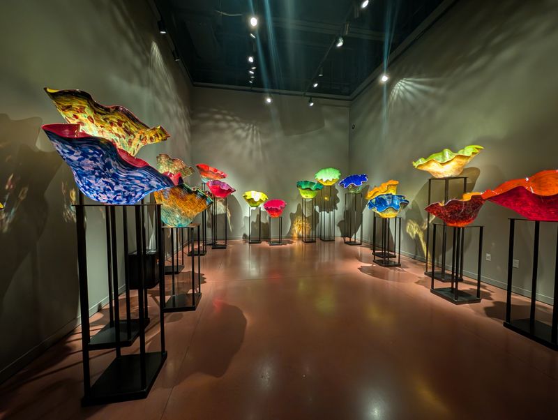 A Guide To The Seattle Christmas Market In Seattle, Washington - Decor Hint Daily Operating Hours Throughout The Season