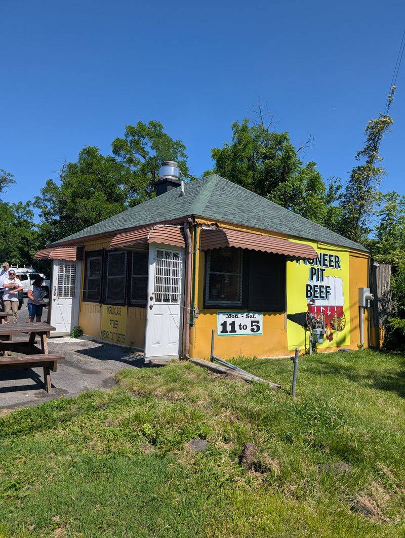 Maryland Lunch Joints Everyone Loves Visiting - And You'll Taste Why Immediately - Decor Hint Pioneer Pit Beef