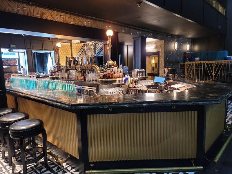 19 Florida Diners Filling Plates With True Southern-Style Favorites - Decor Hint The Floridian