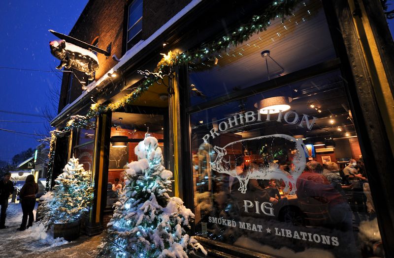 2026's New Year's Resolution: Supporting Local Eateries And Sustainable Dining In Vermont - Decor Hint Prohibition Pig