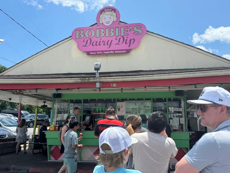 16 Tennessee Ice Cream Stops So Good Not Even Winter Slows Them Down - Decor Hint Bobbie's Dairy Dip