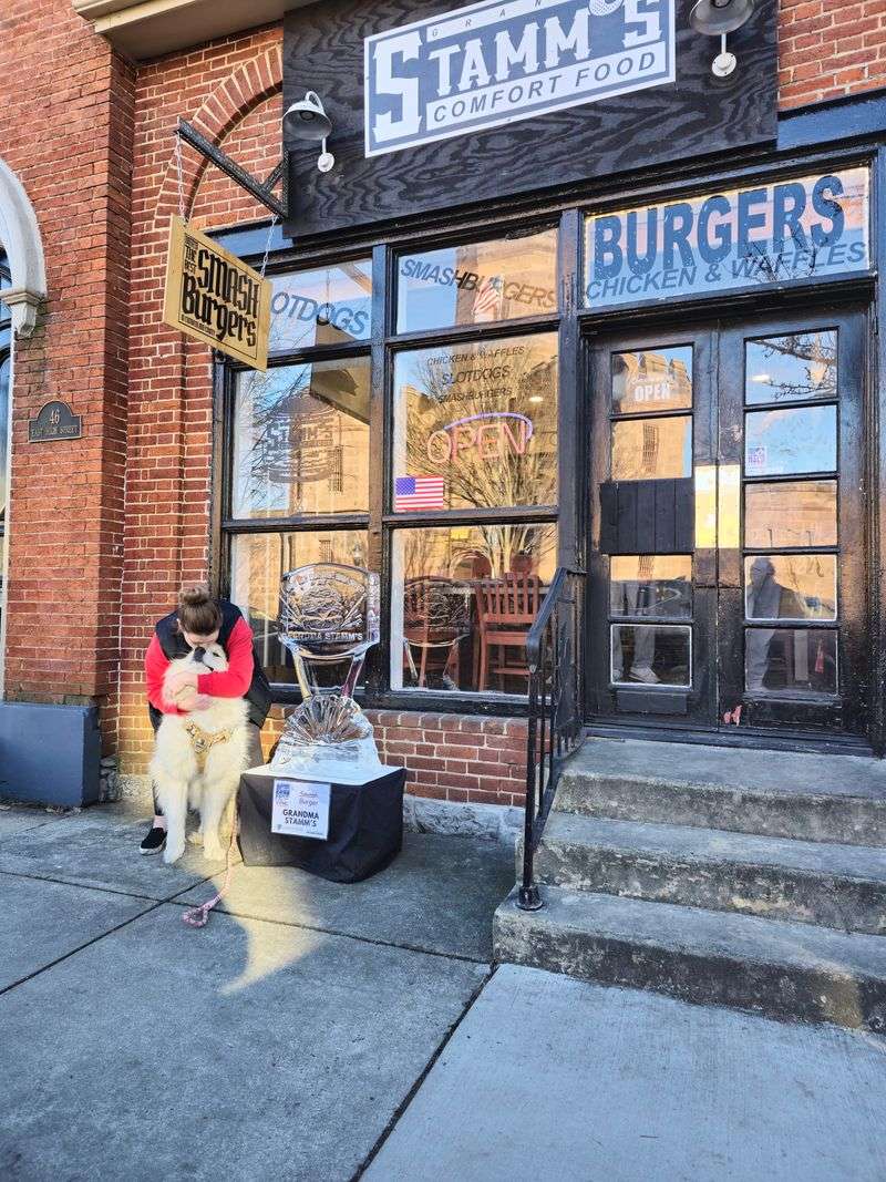 12 Pennsylvania Family Owned Fried Chicken Joints That Will Make You Feel Right At Home - Decor Hint Grandma Stamm's