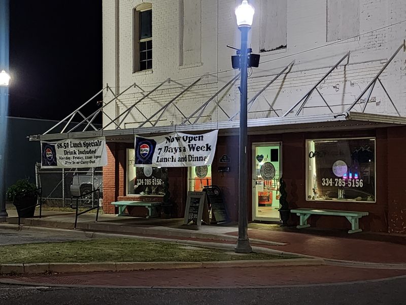 15 Alabama Seafood Buffets That Prove Comfort Food Tastes Better By The Gulf - Decor Hint Big Mike's Seafood and More