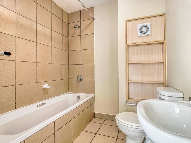 14 Maryland Home Features That Could Be Illegal (Or Out Of Code) - Decor Hint Improper Bathroom Venting