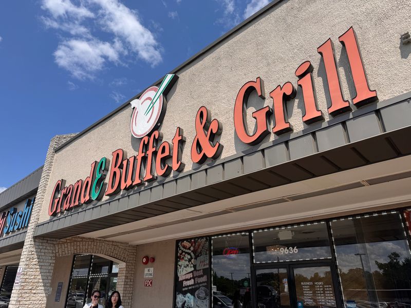 GrandE Buffet & Grill