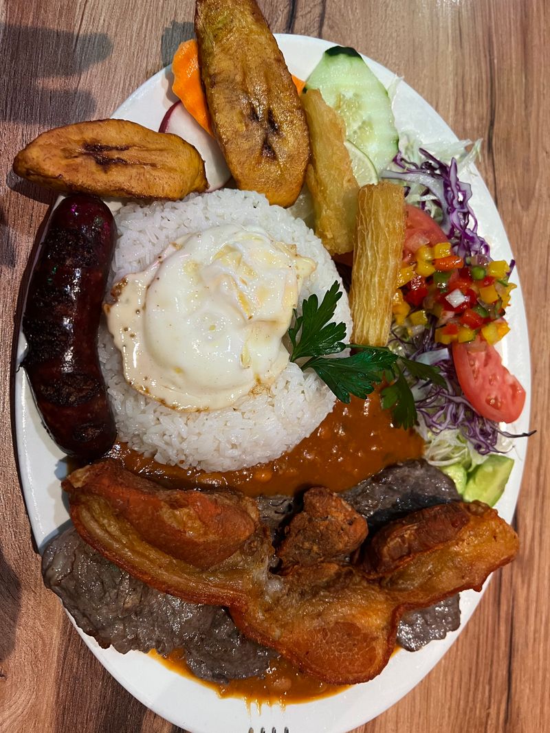 Wisconsin's Best Fried Catfish Joints With Southern Soul - Decor Hint McCoco's