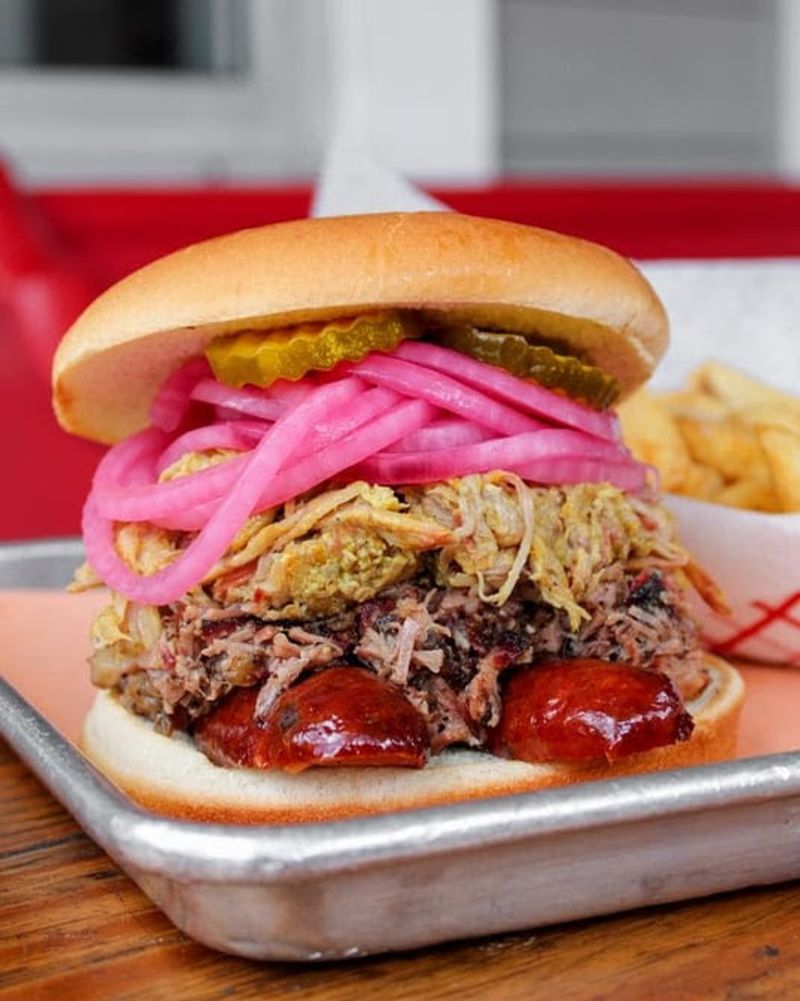 10 South Carolina Soul Food Spots Serving Comfort That Tastes Like Family - Decor Hint Melvin's BBQ