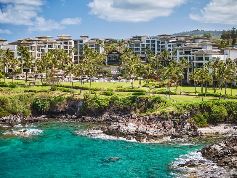 20 Hawaiian Beach Towns To Visit This Winter For Ideal Weather And Scenic Views - Decor Hint Kapalua, Maui