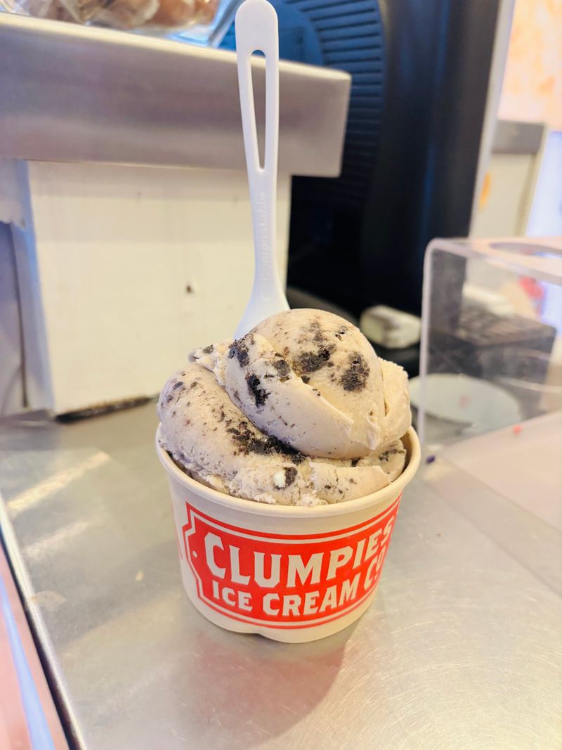 16 Tennessee Ice Cream Stops So Good Not Even Winter Slows Them Down - Decor Hint Clumpies Ice Cream