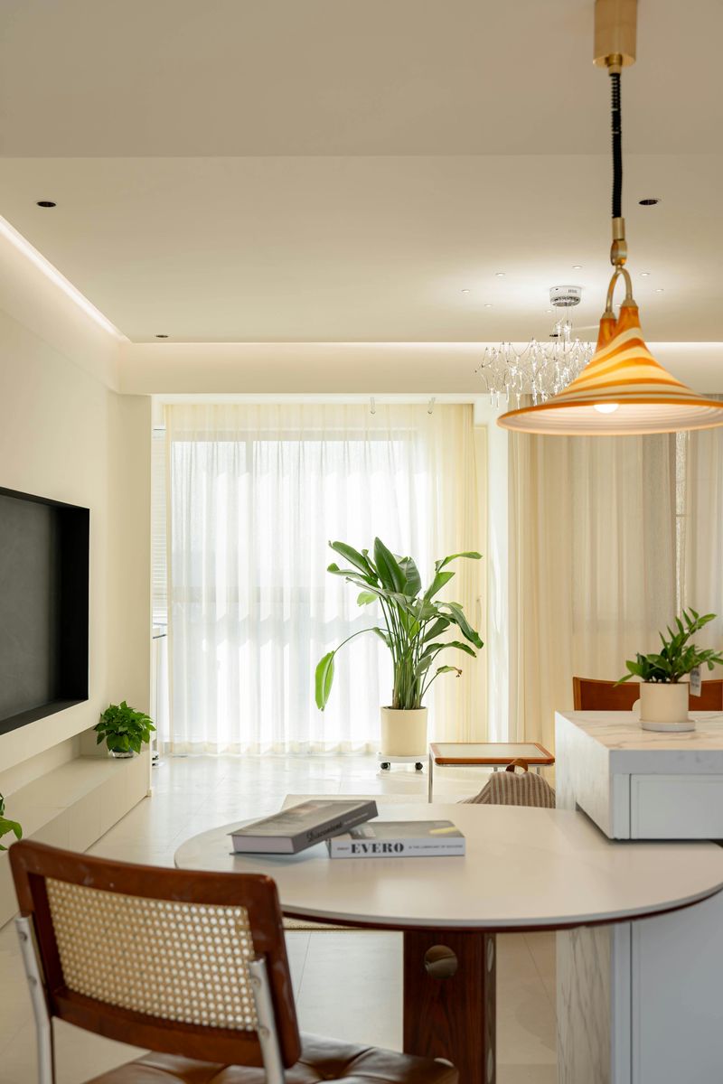 Things That Make Denver Homes Stand Out In Mountain Modern Decor - Decor Hint Earthy Color Palettes with Bold Accents