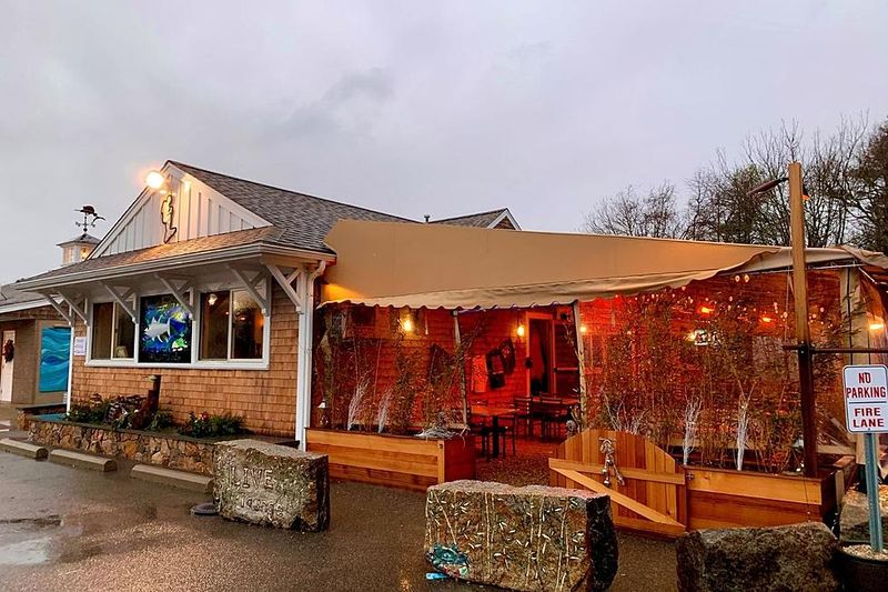 11 Off-The-Radar Seafood Shacks Scattered Across Massachusetts - Decor Hint Turk's Seafood