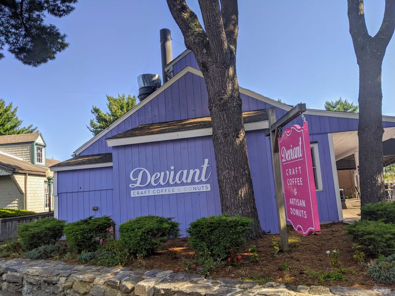 I Road-Tripped Through Small-Town Connecticut To Try 10 Donut Shops And 2 Completely Blew Me Away - Decor Hint Deviant Donuts – Mystic (Blew Me Away)