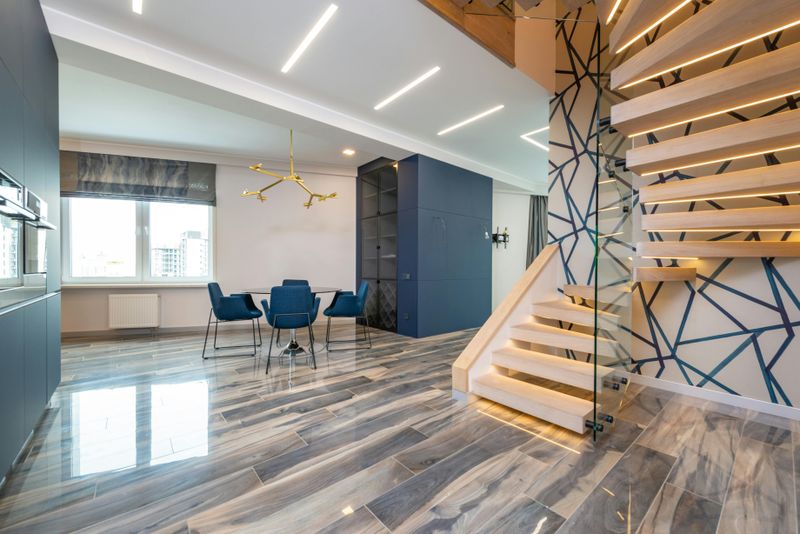 Coastal Geometry Reflects Ocean Influences